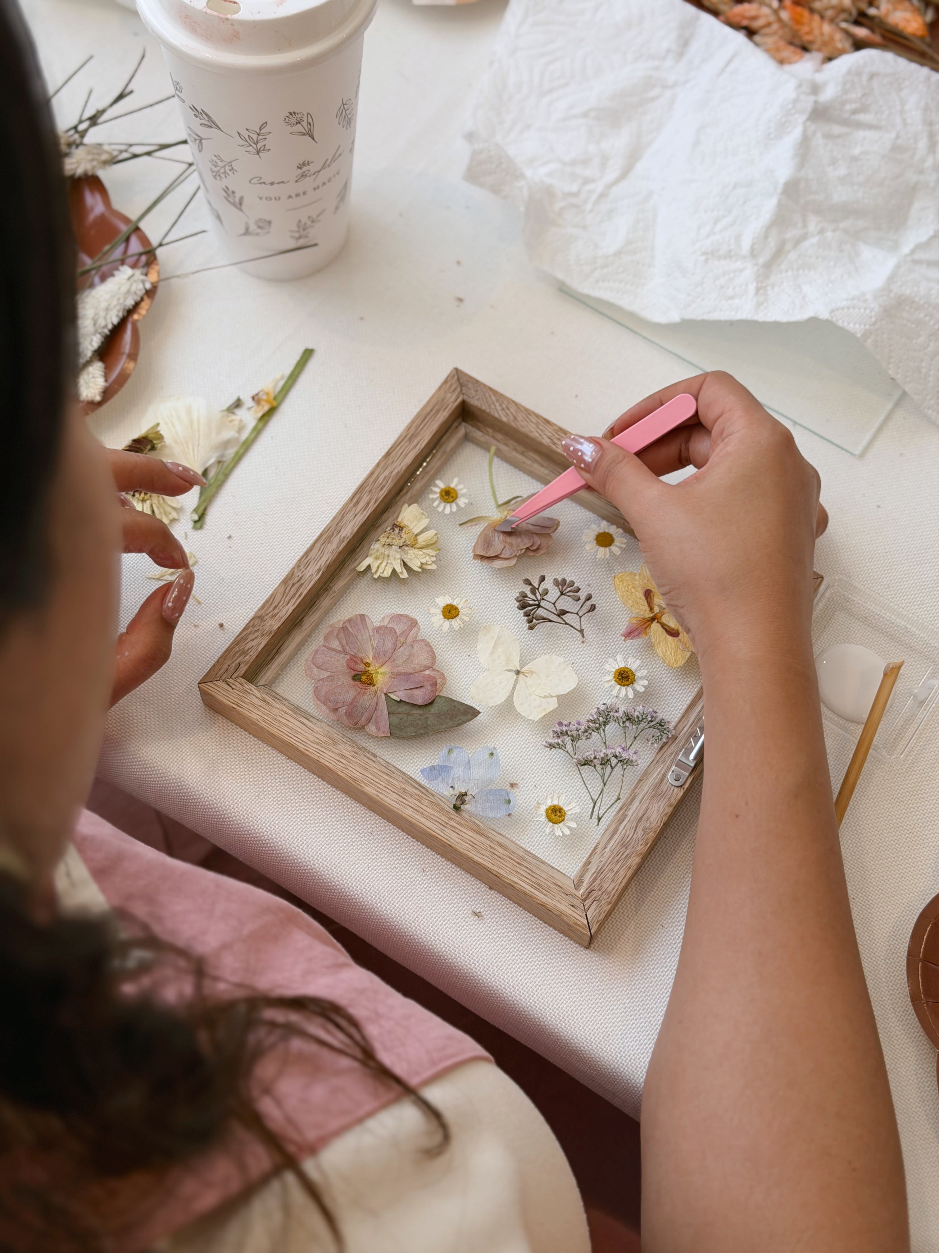 Crear, Conectar y Florecer: EXPERIENCIA CREATIVA DE ARTE BOTÁNICO